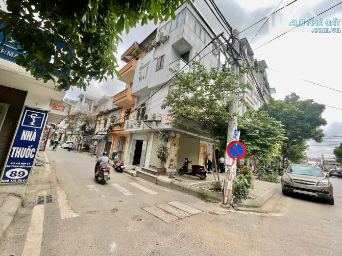 Bán đất Tứ Liên, Ngõ 124 Âu Cơ, DT 70m2, mt6m, cực đẹp - 1