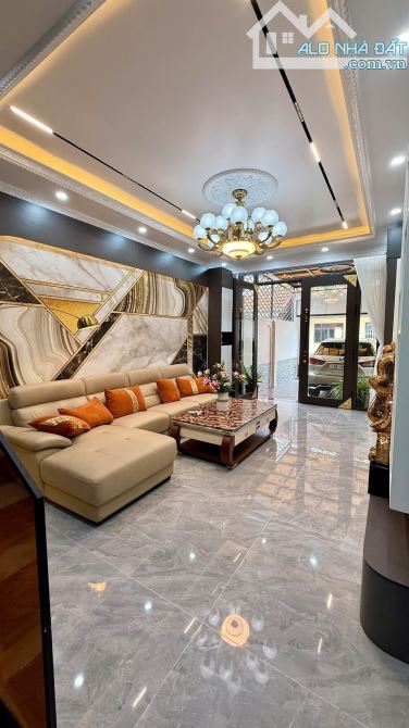 🚘 SIÊU PHẨM 4 TẦNG MẶT ĐƯỜNG ĐINH NHU, LÊ CHÂN- GARA Ô TÔ, THANG MÁY – FULL NỘI THẤT
