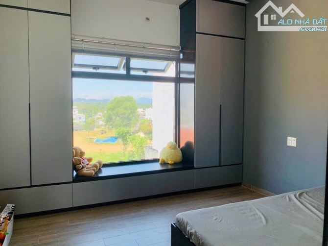 🏢 SIÊU PHẨM DÒNG TIỀN – NHÀ LÔ GÓC 4 TẦNG THANG MÁY NGAY PHỐ ĐI BỘ HAI BÀ TRƯNG, TP.HUẾ