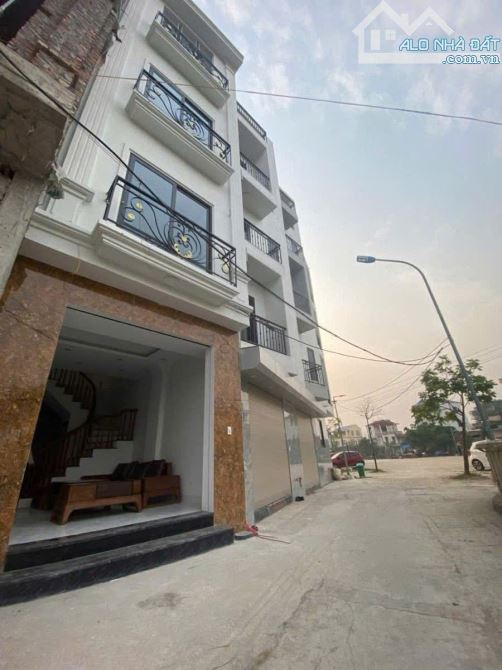 Bán nhà Liên Mạc, ô tô đỗ cửa, nhà 2 thoáng - 4 tầng, 37m, mặt tiền 3,9m - giá đẹp 6,8 tỷ
