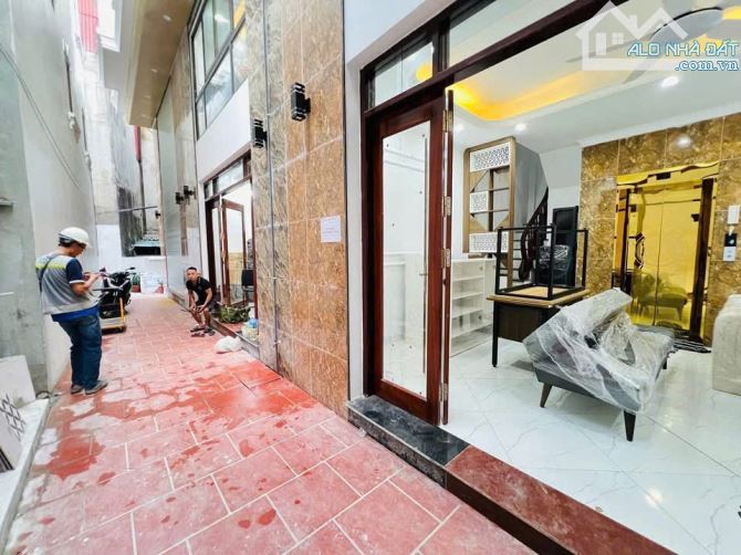 Nhà mới tại Cổ Nhuế - full nội thất - 6 tầng thang máy - 36m, mặt tiền 5,1m - 8,7 tỷ