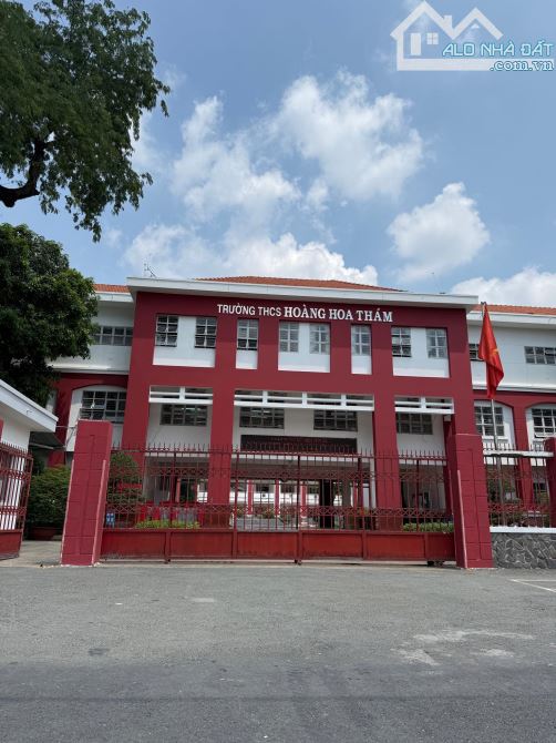 TÂN BÌNH - Phương 13, THCS Hoàng Hoa Thám, ga T3 - 45m2, 3 tấm, xe hơi dỗ cửa.