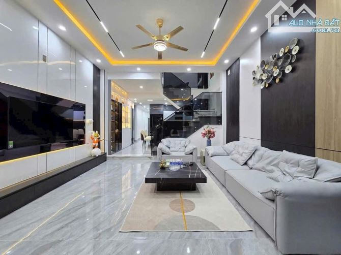 EM CHUYÊN BÁN NHÀ ĐẤT THỔ CƯ GIÁ RẼ. ANH CHỊ QUAN TÂM LIÊN HỆ EM Ạ!