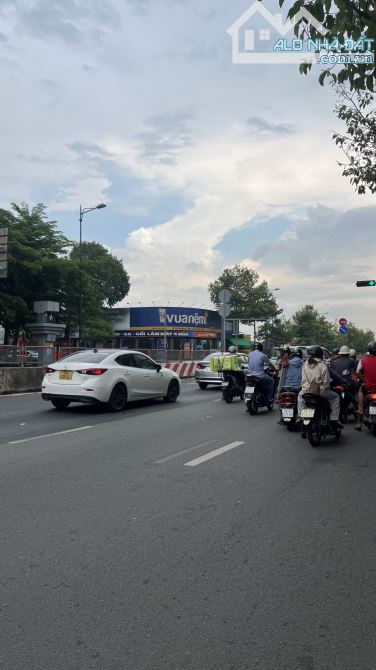 Bán đất đẹp đường nhựa 5m , 117m2, ngang 9m ngay khu HIM Lam Dĩ An , chỉ 4 tỷ 6