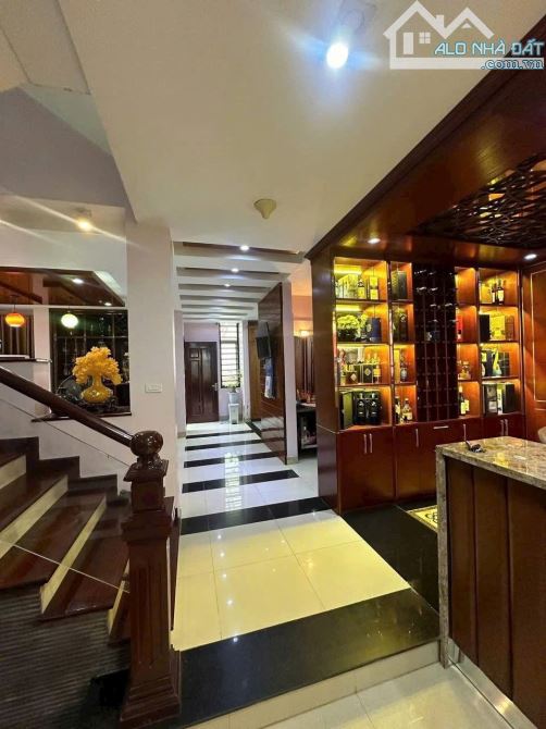 Siêu phẩm biệt thự Geleximco ~300m2 MT25m lô góc, trục chính ô tô kinh doanh giá rẻ 37 tỷ