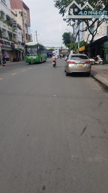 Bán nhà mặt tiền bình phú quận 6(8mx17m)3 tầng giá tốt 17 tỷ thương lượng