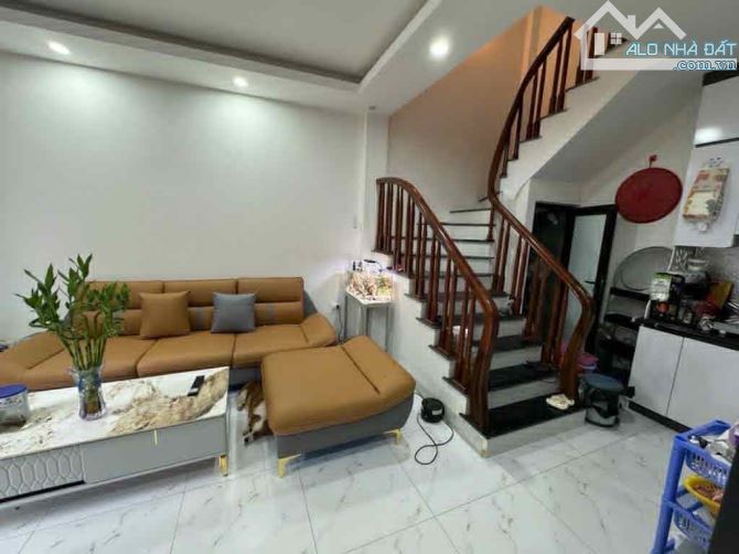 MIÊU NHA - TÂY MỖ - Ô TÔ ĐỖ GẦN - FULL NỘI THẤT - 37M X 5 TẦNG - GIÁ 5,5 TỶ