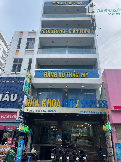 Cho Thuê Tòa Nhà 6x18m đường Tân Hương quận Tân Phú