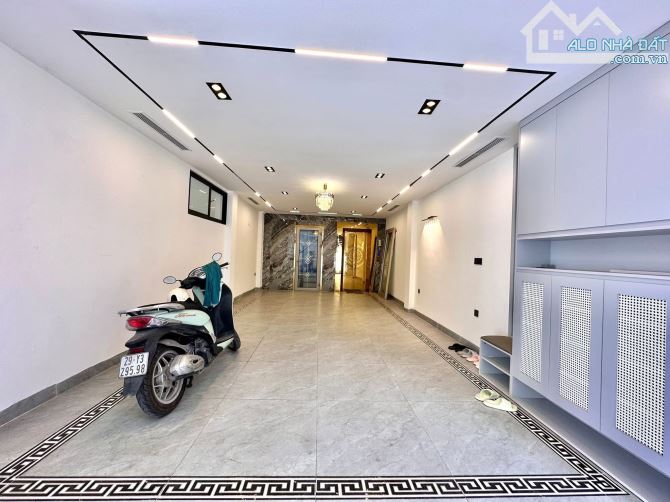 BÁN GẤP NHÀ MẶT PHỐ Ô CHỢ DỪA 80M2 - 9 TẦNG THANG MÁY - 4M MẶT TIỀN - DÒNG TIỀN 1 TỶ/NĂM