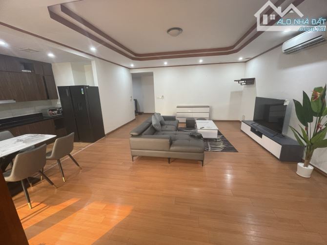 ( Nổi bật) Cho thuê căn hộ n05 Hoàng Đạo Thúy 3 phòng ngủ full đồ giá chỉ 20 triệu/tháng