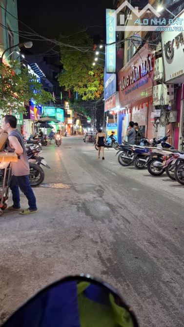 BÁN NHÀ ĐẸP LÊ ĐỨC THỌ – 35M² – 5 TẦNG – KINH DOANH ĐỈNH – Ô TÔ TRÁNH – NGÕ THÔNG