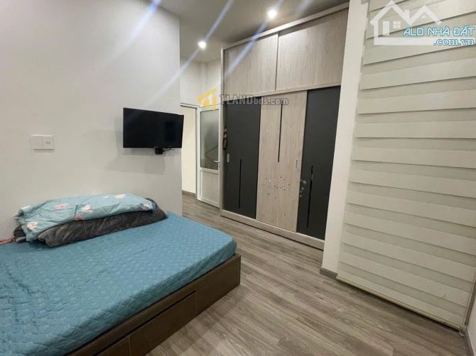 Bán Nhà Phố Sổ Riêng Xây Dựng Hẻm Ô Tô Lê Hồng Phong P4 Đà Lạt Chỉ 6,2 Tỷ