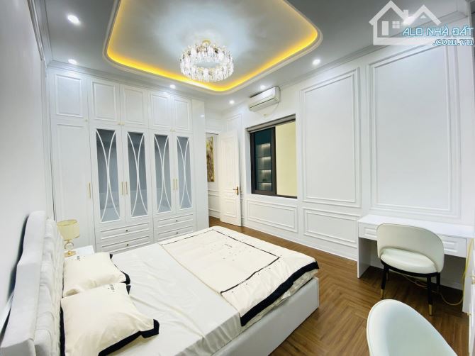 Bán nhà Phố Viên 40m2, 5 tầng, ngõ to đẹp ba gác phi, nhà mới ở ngay, dân trí cao, 6.5 tỷ