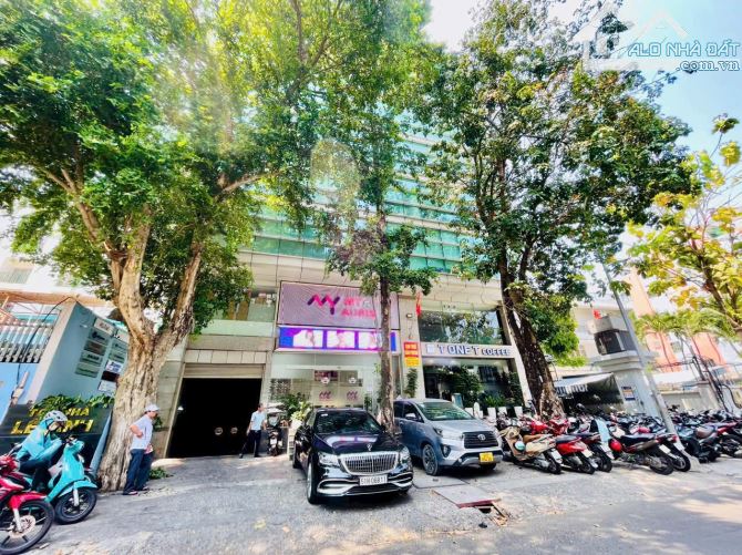 Sở hữu Building giá tốt Quận 3 / DT: 27x40m/ KC; Hầm 10 tầng / HĐT: 1.2 tỷ/ Gía 500 tỷ