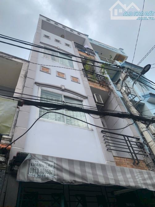 Hẻm 10m Cách Mạng Tháng 8 – Nhà Đẹp 2 Lầu ST, Giá Chỉ 12.5 Tỷ TL!