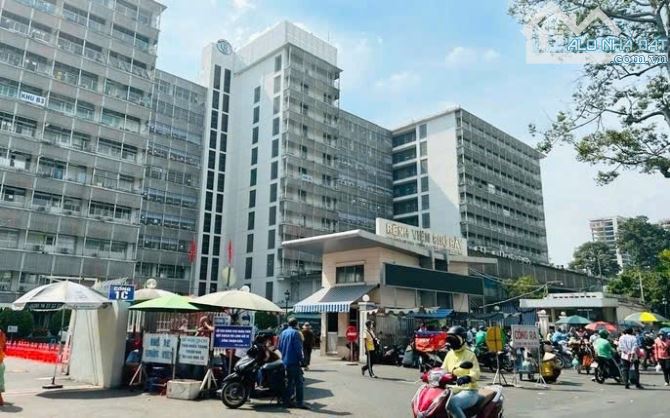 MẶT TIỀN KHÁCH SẠN 6 TẦNG TRUNG TÂM QUẬN 5- PHỤ CẬN BỆNH VIỆN CHỢ RẪY, DÒNG TIỀN CHO THUÊ