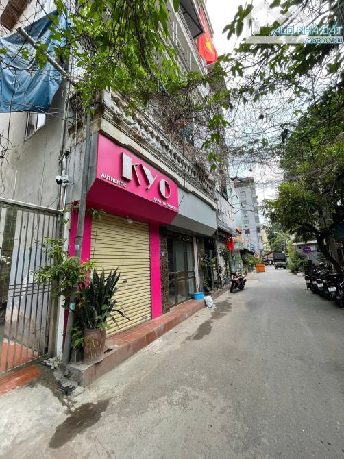BÁN NHÀ NGUYỄN VĂN HUYÊN , CẦU GIẤY, Ô TÔ, DT 40 M, 4 TẦNG, MT 6.2 M, GIÁ NHỈNH 15 TỶ