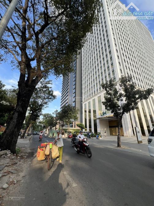 MT Nguyễn Đình Chiểu Q1 - DT 20x52m - công nhận 1.050m2, CTXD:3 hầm 14 tầng - giá 399 tỷ