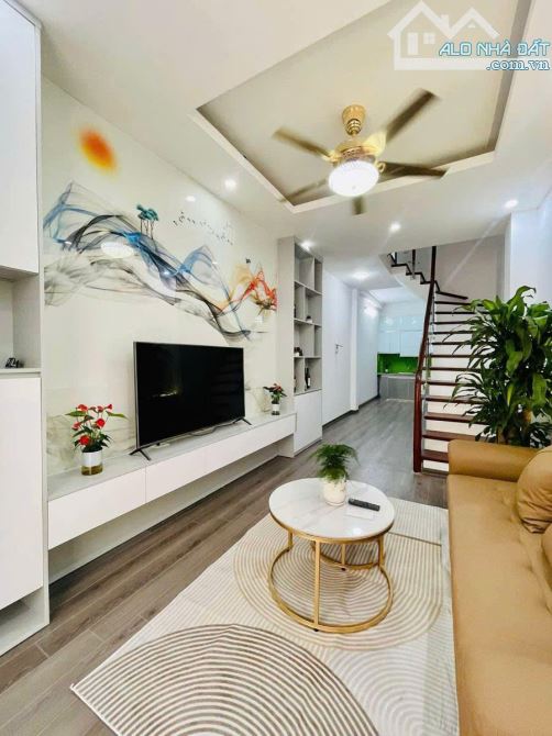 Bán Nhà Khương Hạ, 36m2*5Tầng, gần Ô Tô , Ngõ Thông, 50m Ra Bãi Ô Tô, giá 8.2 tỷ