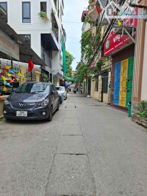 Kim Giang full nội thất đầy đủ đẹp38m 4 tầng gần ô tô tiện tiện ích sẵn có giá 8.2 tỷ