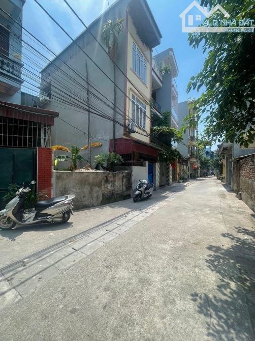 Bán đất mặt đường Quỳnh Đô - Vĩnh Quỳnh 59m đường oto tránh, đường thông ngõ rộng chỉ 6.3
