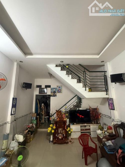 Bán nhà Đông Hưng Thuận 05 Quận 12 gần mặt tiền Trường Chinh 4x17 chỉ nhỉnh 5 tỷ