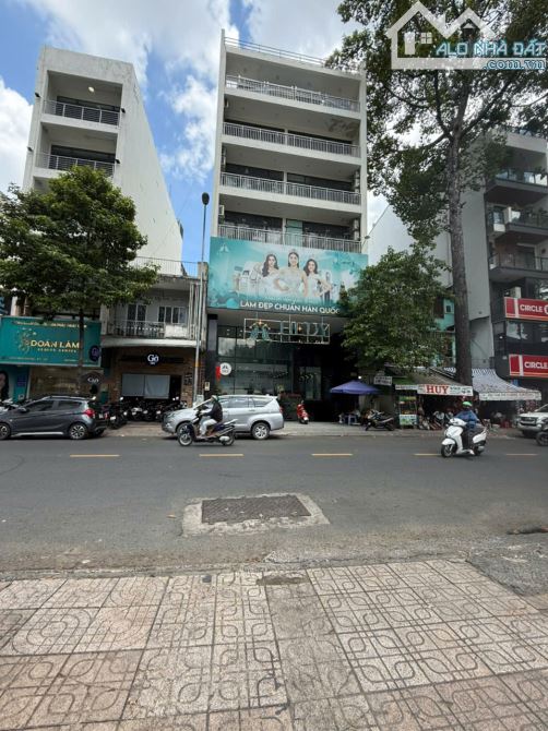 Bán nhà mặt tiền 265-267 Trần Bình Trọng, Phường 4, Quận 5 DT 10x20m CN 200.8m2 hầm 8 tầng