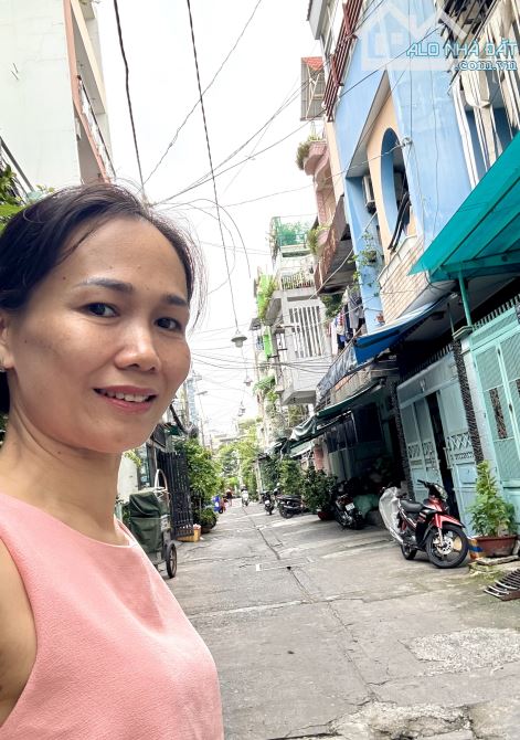 Chỉ 8 Tỷ  - Nhà Trung Tâm Q.3 - Dọn Vô Ở Liền - Lê Văn Sỹ  - 3 Tầng - HXH - 40M2