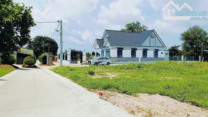 Tt Phước Hải: - Mặt tiền đường bê tông ô tô-khu dân cư,dt 190m2-5x38m-60 thổ cư-giá 790tr
