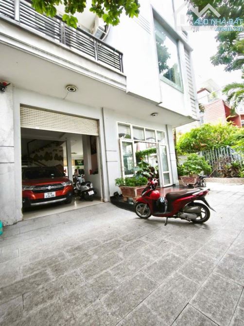 SIÊU BIỆT THỰ 12X20 LÊ THỊ RIÊNG THỚI AN KHU VỰC SANG CHẢNH MỘNG MƠ QUẬN 12