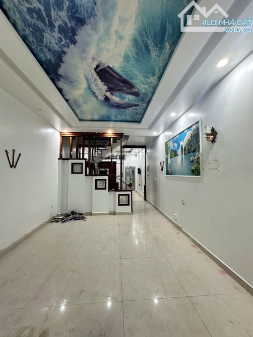 NHÀ ĐẸP GIÁ TỐT 32M²x5T PHƯỢNG TRÌ TRUNG TÂM THỊ TRẤN PHÙNG –  GIÁ 4 TỶ