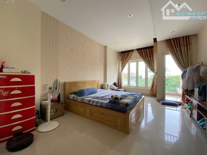 Nhà 4 tầng Mặt tiền Tô Hiệu, 100m2, 5PN, vừa ở vừa KD đỉnh, giá chỉ 17.5 tỷ TL