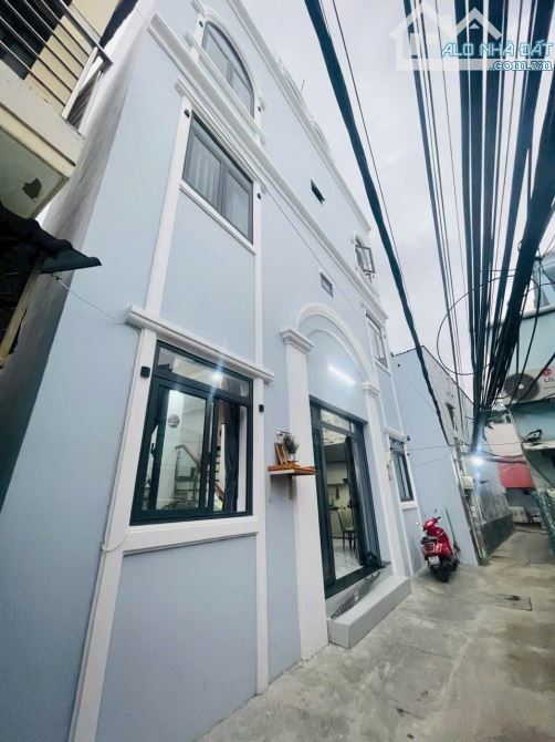 BÁN NHÀ TRUNG TÂM QUẬN 7, 3 TẦNG, 4PN, NGAY PHÚ MỸ HƯNG, 4,3x12M, HUỲNH TẤN PHÁT