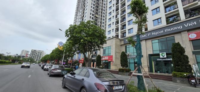 SIÊU PHẨM NGUYỄN VĂN CỪ LONG BIÊN  XÂY 6 TẦNG THANG MÁY – GARA ÔTÔ – KD – FULL NỘI THẤT