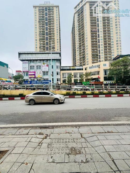 15m RA MẶT PHỐ LÁNG HẠ - GIÁ ỔN NHẤT KHU VỰC! 60m2, 4T NGÕ Ô TÔ - KD