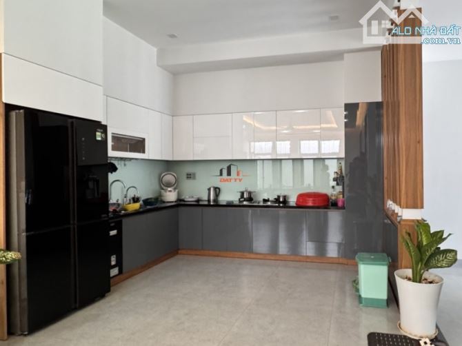BÁN NHÀ ĐẸP HẺM Y MOAN, P TÂN LỢI ĐƯỜNG 14M. 12X24. GIÁ 9.6 TỶ