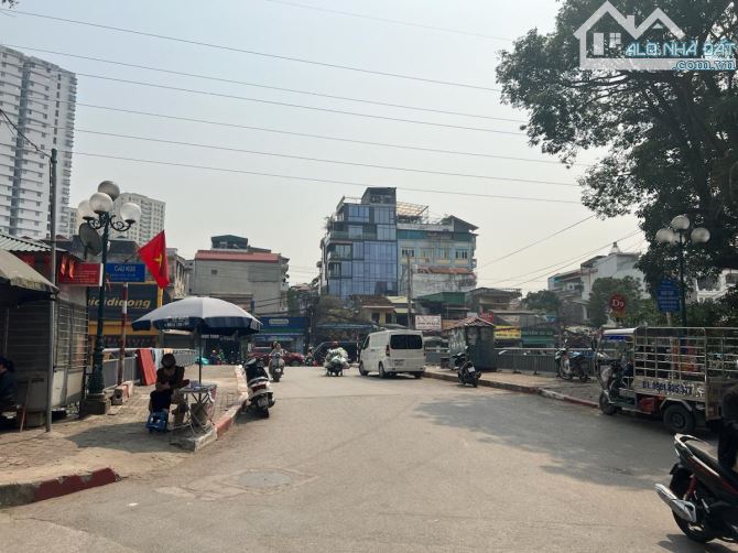 Bán nhà Tam Trinh 59m², 2 mặt ngõ, ô tô vào nhà, vài bước ra phố, phân lô bàn cờ – Ở ngay,