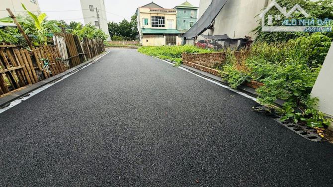 Bán đất Chợ Kim Xuân Nộn ngõ 5m ô tô 7 chỗ