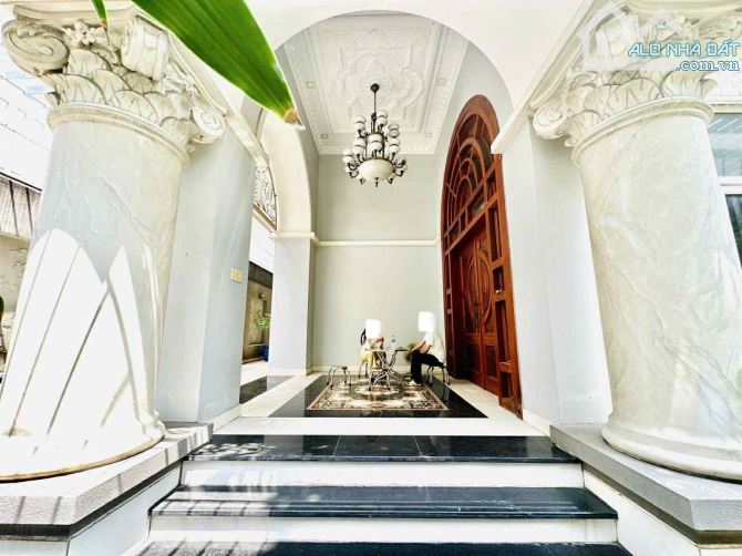 Biệt thự cao cấp mặt tiền Trường Sa 2 mặt thoáng view công viên đẳng cấp