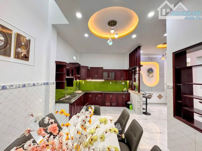 Bán biệt thự 03 tầng đường Võ Nguyên Giáp giá chỉ 30 tỷ