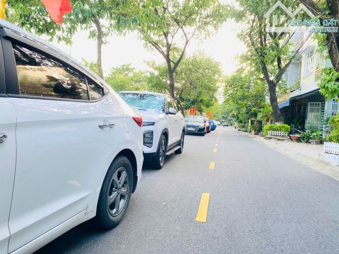 NHÀ 2 TẦNG LÔ GÓC ĐƯỜNG CAO XUÂN DỤC- HẢI CHÂU - ĐƯỜNG 5,5M- KHU VỰC AN CƯ TUYỆT VỜI.