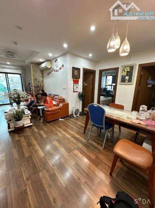 Bán Căn CC đẹp ở luôn Goldmarkcity Hồ Tùng Mậu Bắc Từ Liêm. Sổ 94m, 3 ngủ 2WC giá 7.2 tỷ