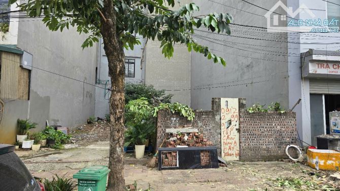 Bán 67m2 đất sổ đỏ Lai Xá, Hoài Đức, vị trí kinh doanh tốt.