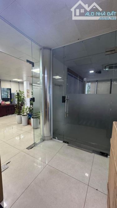 TÒA 7T MẶT PHỐ NGUYỄN CHÁNH  -108M2 MT: 6.8M - LÔ GÓC 2 MẶT PHỐ -SẴN HĐ THUÊ 225TR/THÁNG - 2