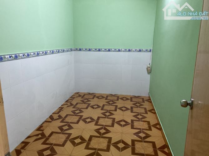 Cho thuê nhà hẻm oto, sân rộng, gara. 3pn, chỉ vài bước chân ra đường lớn Linh Xuân - 11