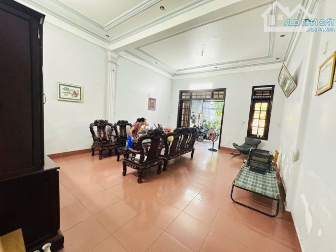 🏢 SIÊU PHẨM DÒNG TIỀN – NHÀ LÔ GÓC 4 TẦNG THANG MÁY NGAY PHỐ ĐI BỘ HAI BÀ TRƯNG, TP.HUẾ - 1