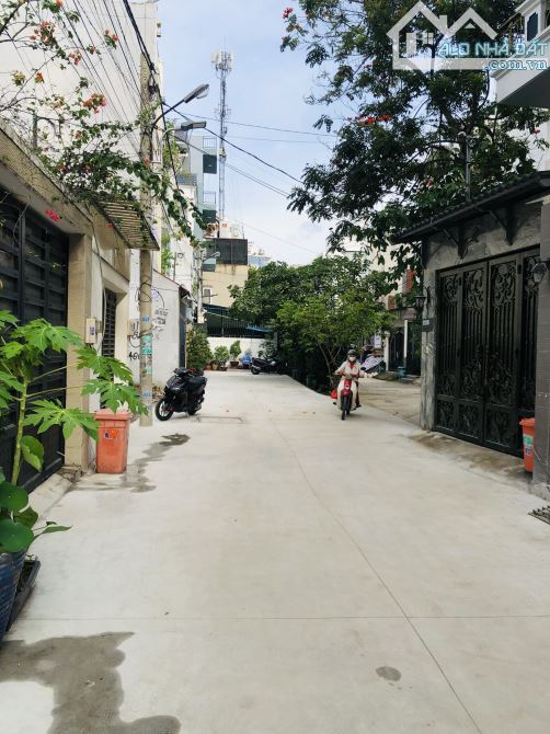 Bán Căn Nhà Mặt hẻm thông xe tải , thiết kế hiện đại, ngay TT phường, LK CC 4S Linh Đông - 1