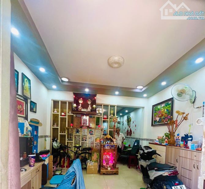 GẤP BÁN NHÀ HAI TẦNG 48m² GIÁ CHỈ 3,3 TỶ TL NHANH LÊN  CÒN KỊP - 1