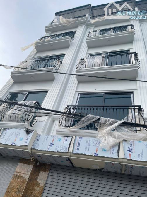 Nhà mới tinh tại Liên Mạc, 42m2, ô tô vào tận nhà, mặt tiền 5,7m - 8 tỷ có thương lượng - 1