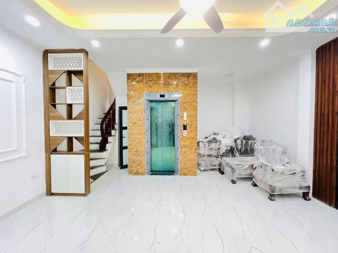 Nhà mới tại Cổ Nhuế - full nội thất - 6 tầng thang máy - 36m, mặt tiền 5,1m - 8,7 tỷ - 1